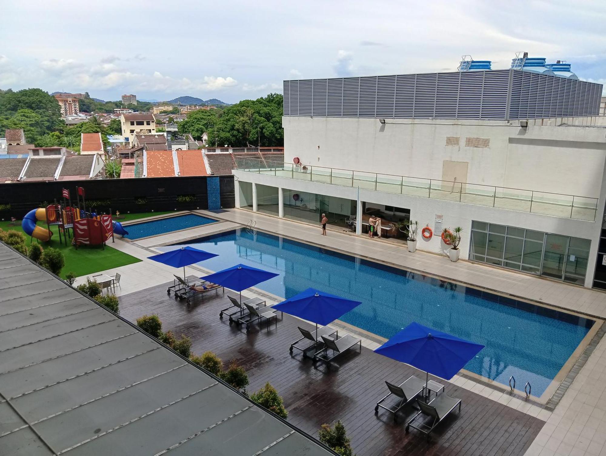 Deluxe Double or Twin Room Pool View